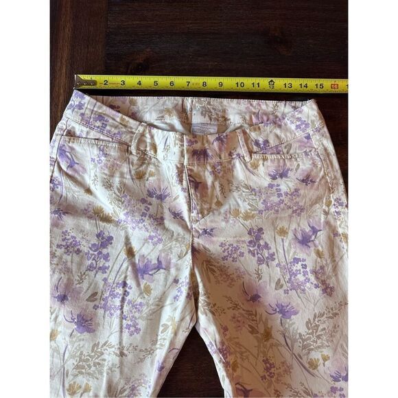 Old Navy floral pixie pants - Picture 4 of 5